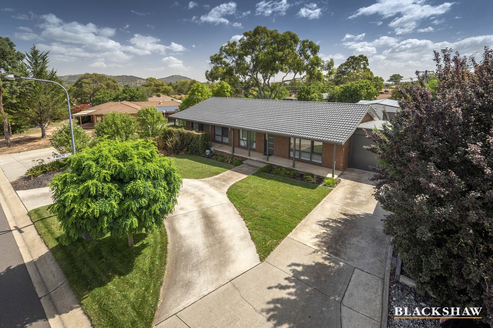 3 bedrooms House in 13 Henry Meville Crescent GILMORE ACT, 2905