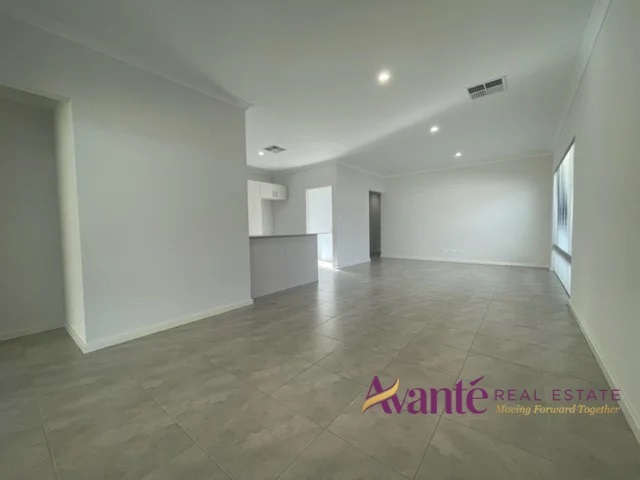 Additional image 6 of 39 Canary Dr, Hammond Park WA 6164