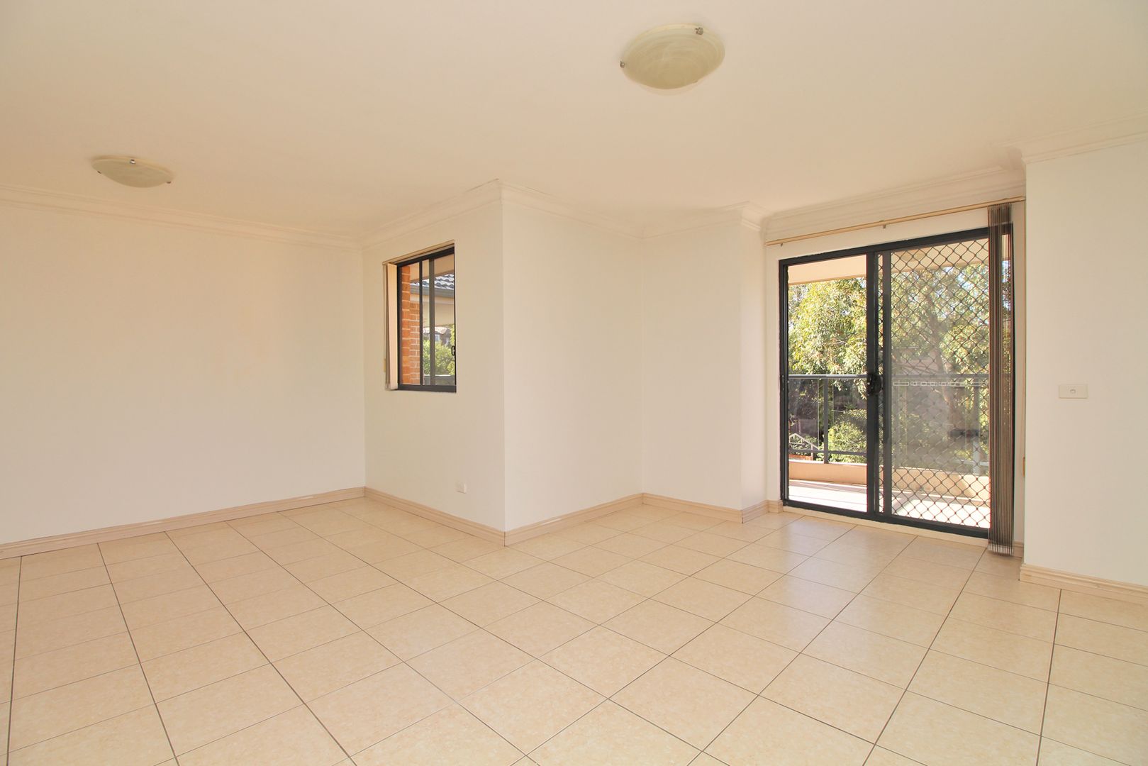 7/16-18 Priddle Street, Westmead NSW 2145, Image 2