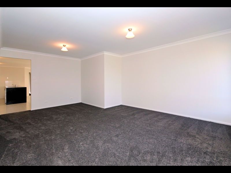 3 Truscot Court, Fernvale QLD 4306, Image 2
