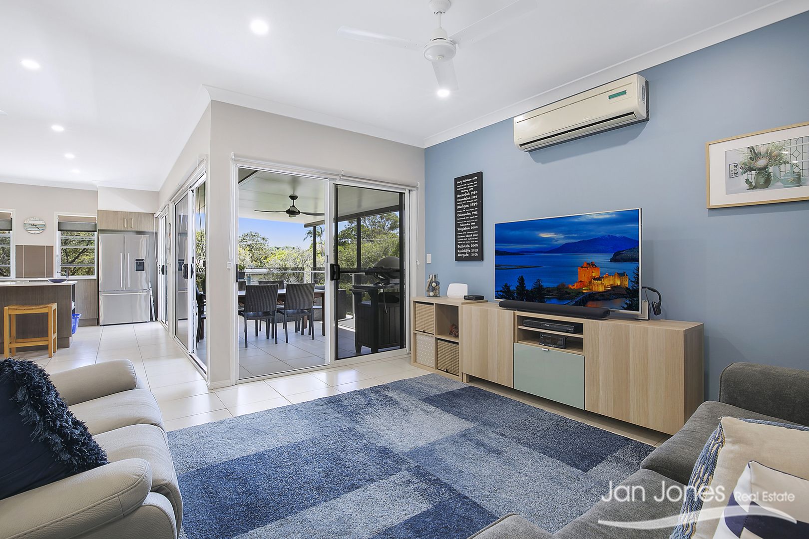 Unit 2/12 Cole St, Scarborough QLD 4020, Image 1