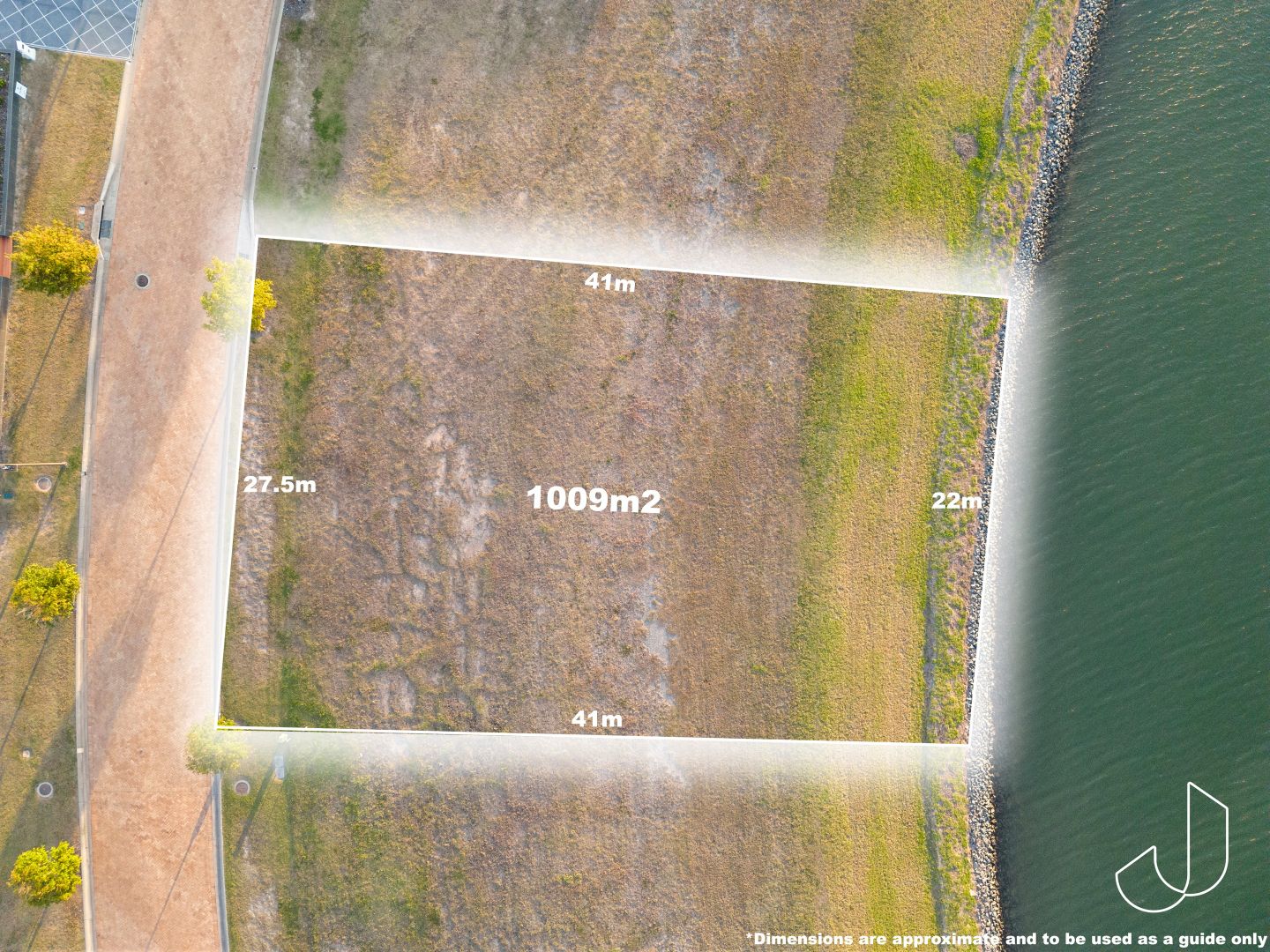 8818 The Point Circuit, Hope Island QLD 4212, Image 2
