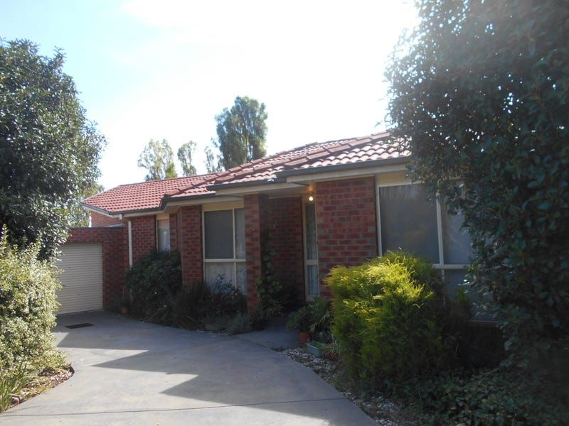 2 bedrooms Apartment / Unit / Flat in 2/5 Dorgan Court ENDEAVOUR HILLS VIC, 3802