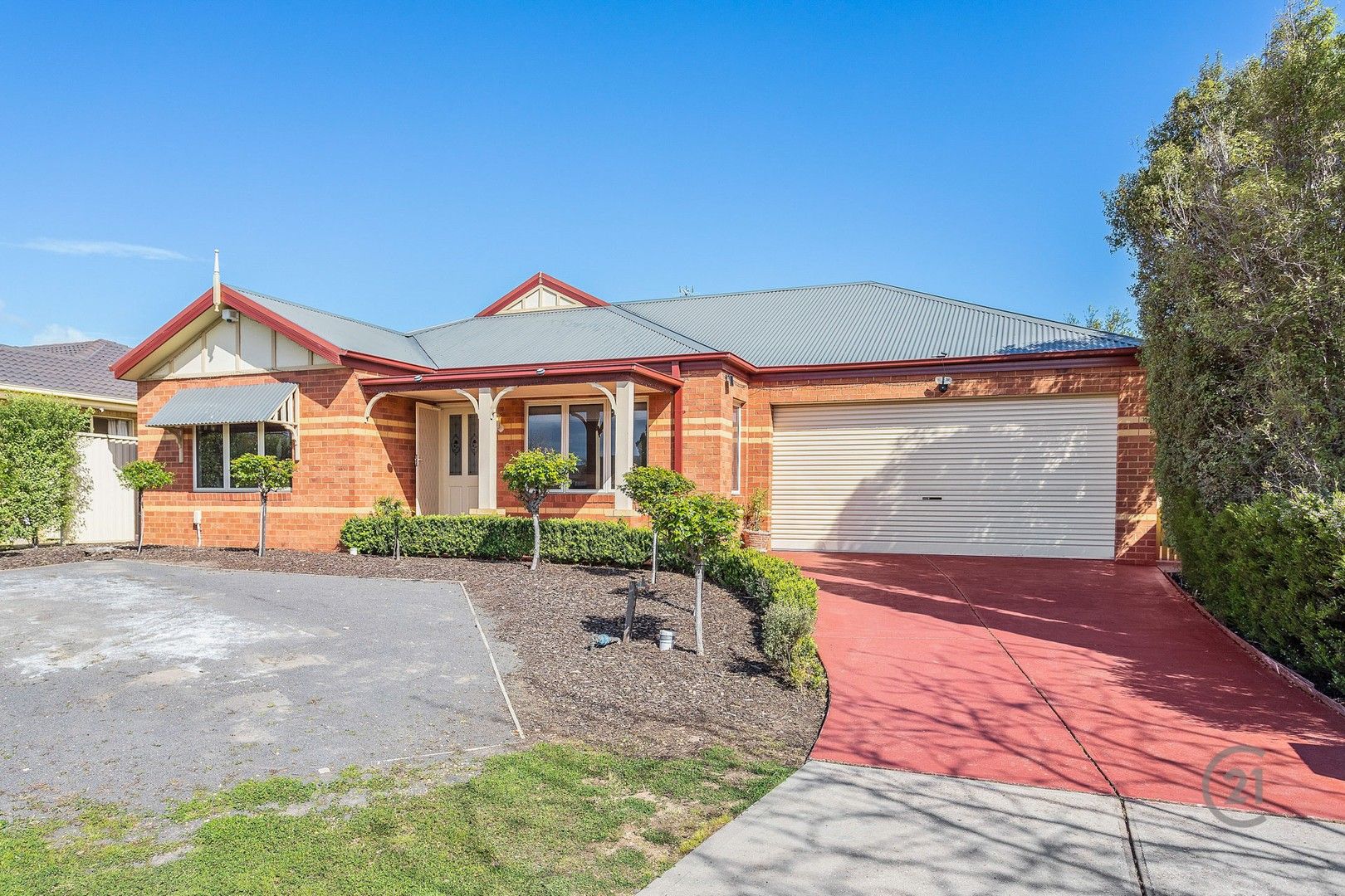 4 bedrooms House in 52 Breakwater Crescent POINT COOK VIC, 3030