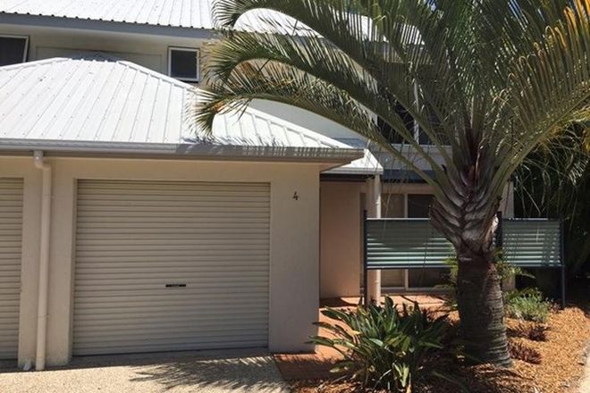 Picture of 4 Sylvan Drive, MOORE PARK BEACH QLD 4670