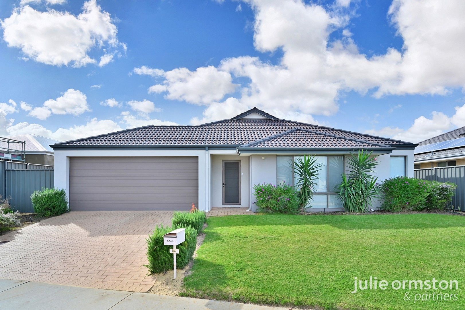 4 bedrooms House in 86 Glasshouse Drive BANKSIA GROVE WA, 6031