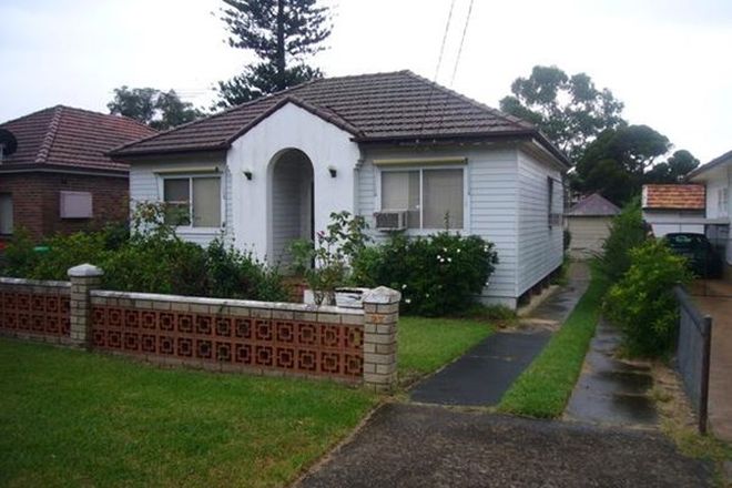 Picture of 27 Berrille Road, NARWEE NSW 2209