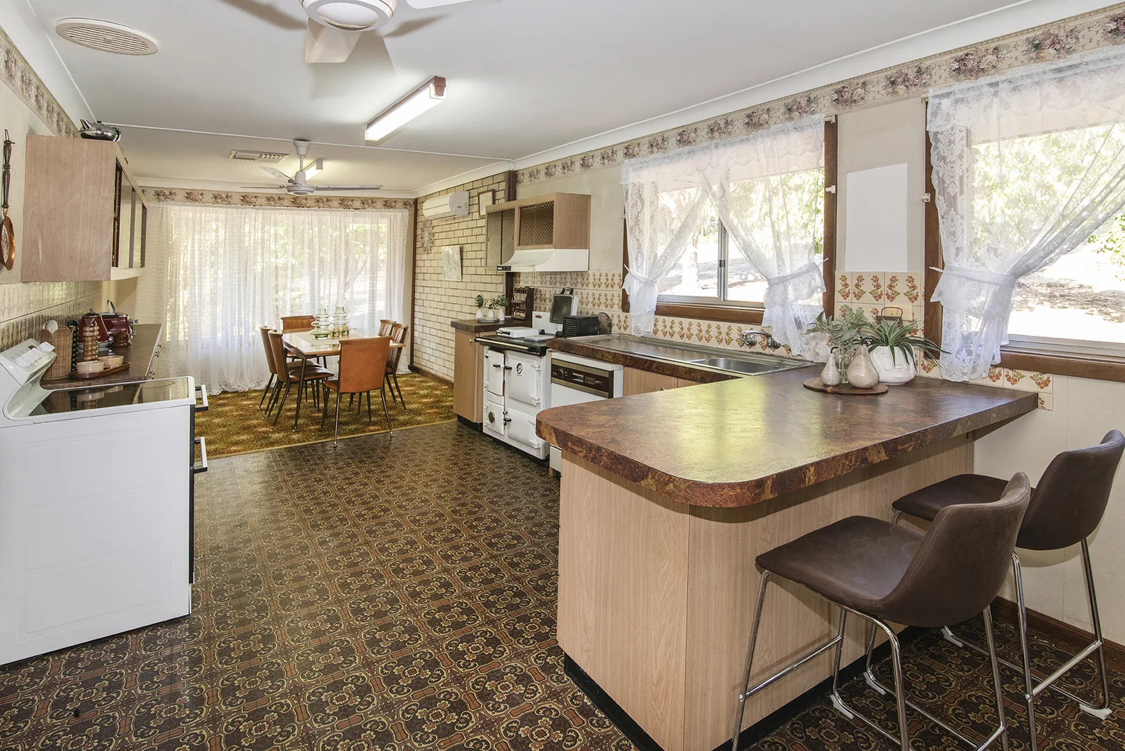 Additional image 3 of 1 Bussell Highway, Margaret River WA 6285