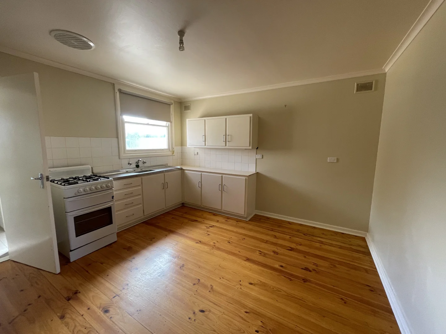 Additional image 3 of 9 Hutchinson Street, Whyalla Stuart SA 5608