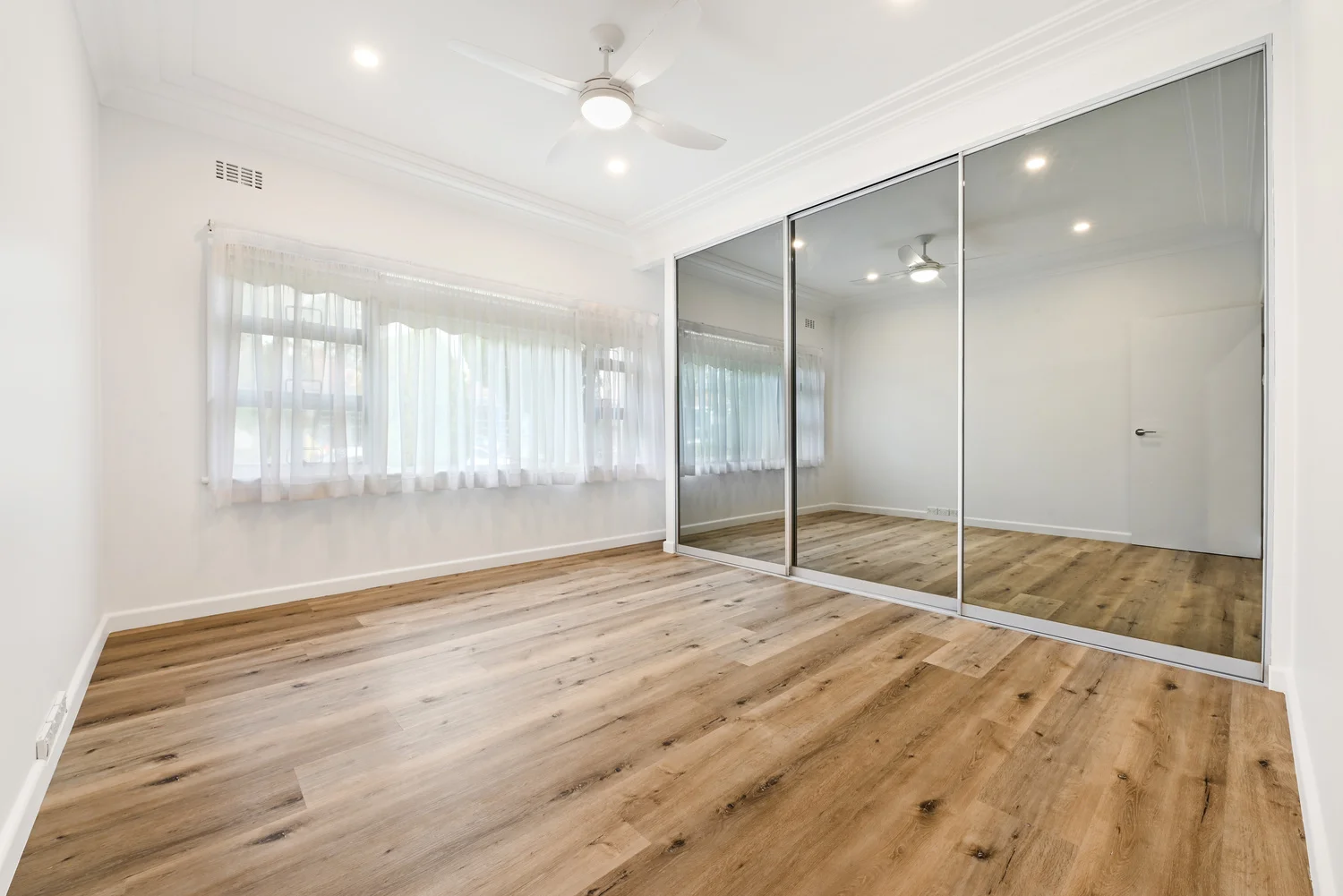 Additional image 9 of 37 Austin Boulevard, Picnic Point NSW 2213