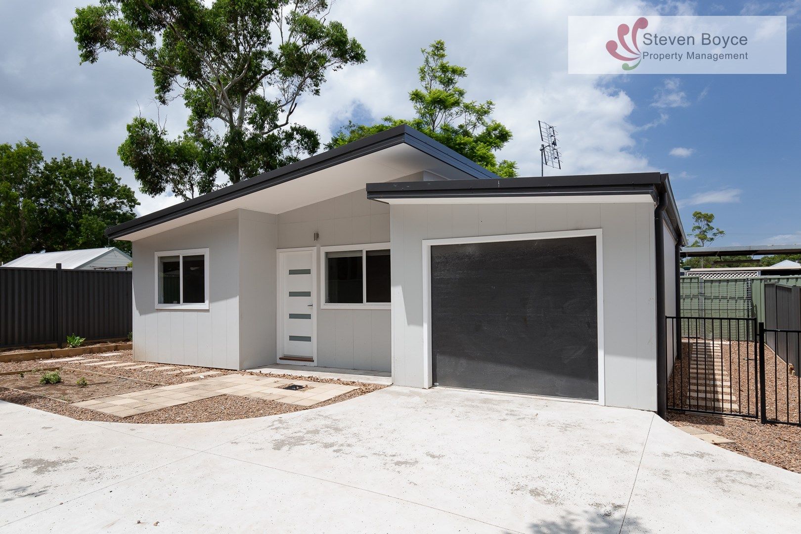 2 bedrooms House in 26A Neilson Street EDGEWORTH NSW, 2285