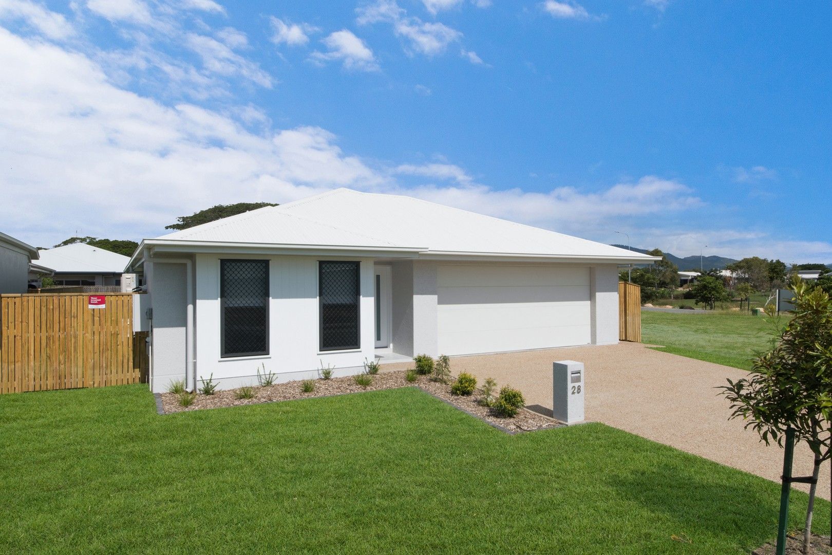 28 Hurricane Street, Oonoonba QLD 4811, Image 0