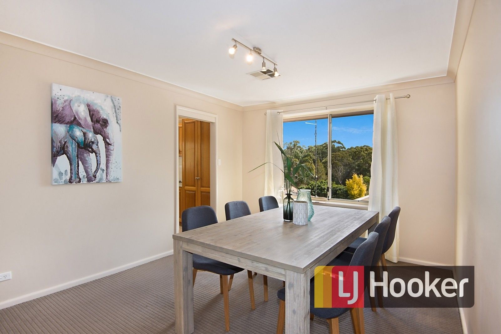 10 Henley Close, Castle Hill NSW 2154, Image 2