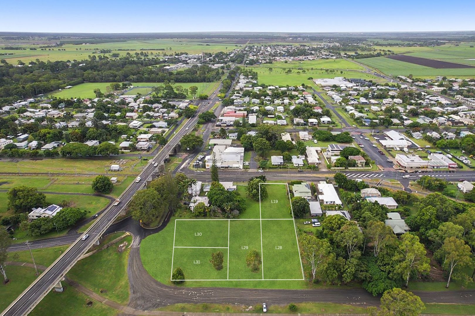 2 Hinkler Avenue, Bundaberg North QLD 4670, Image 0