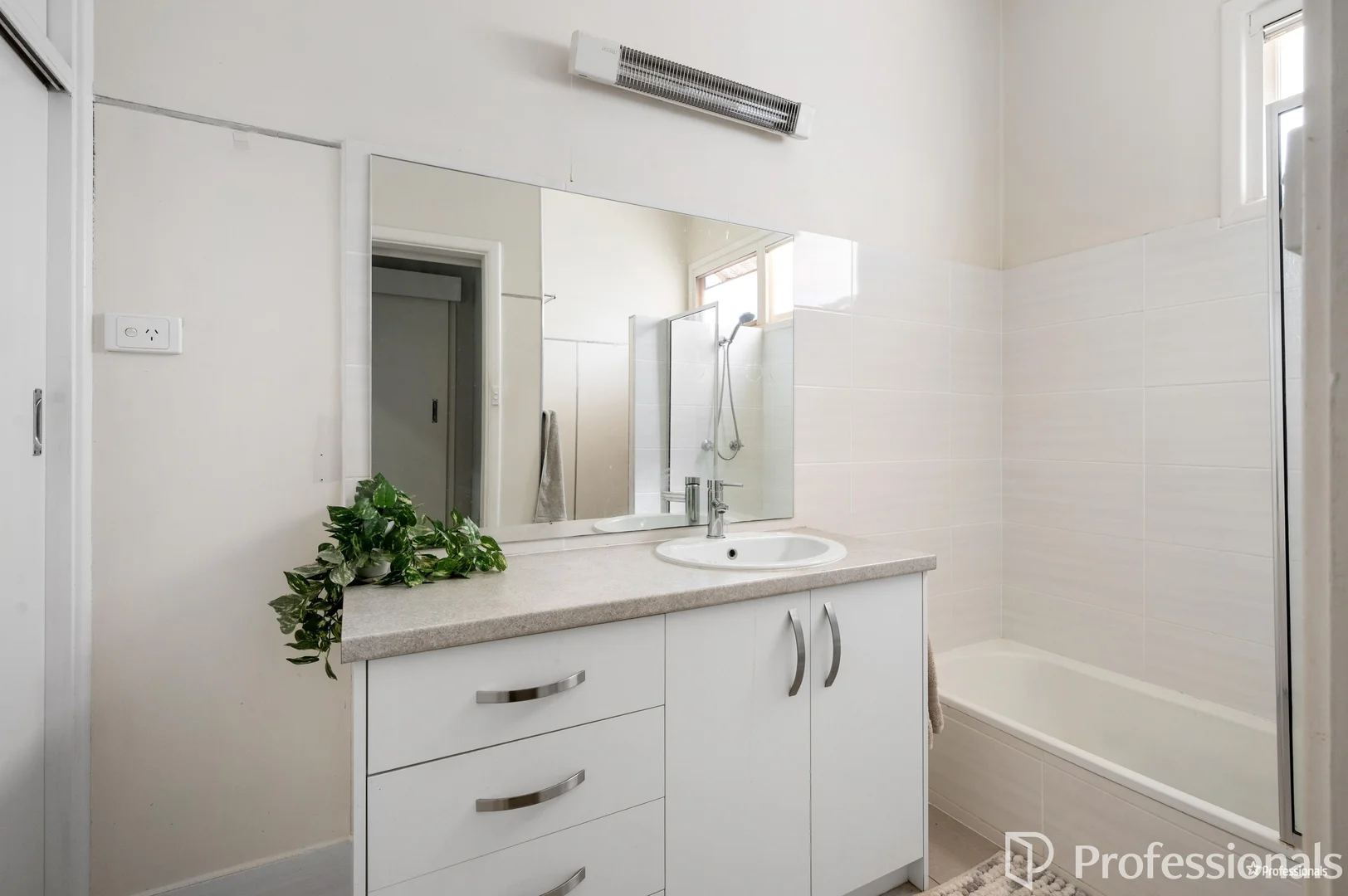 Additional image 11 of 314 Piccadilly Street, West Lamington WA 6430