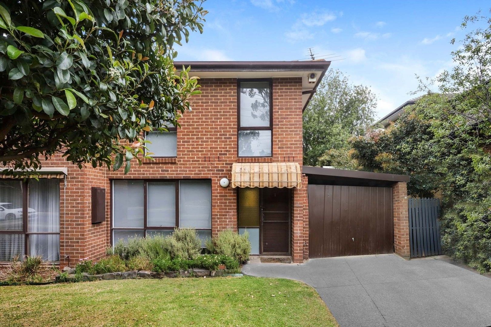 3 bedrooms Townhouse in 1/121 Northumberland Road PASCOE VALE VIC, 3044