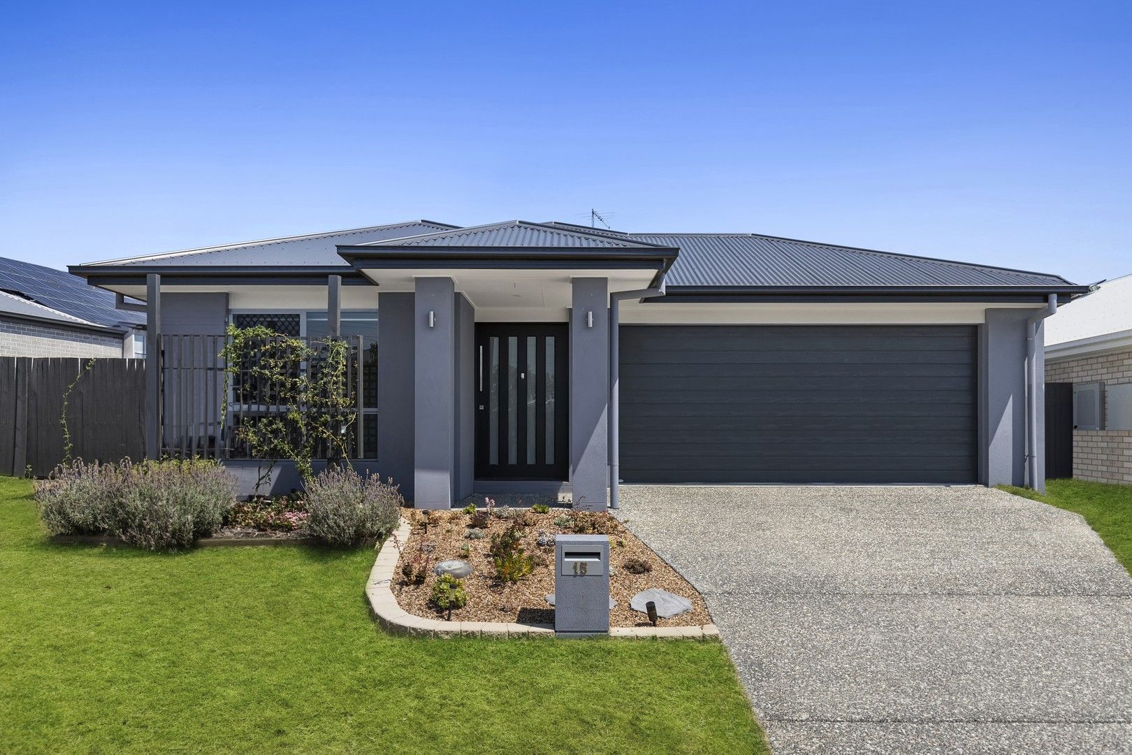 4 bedrooms House in 15 Lacewing Crescent BAHRS SCRUB QLD, 4207