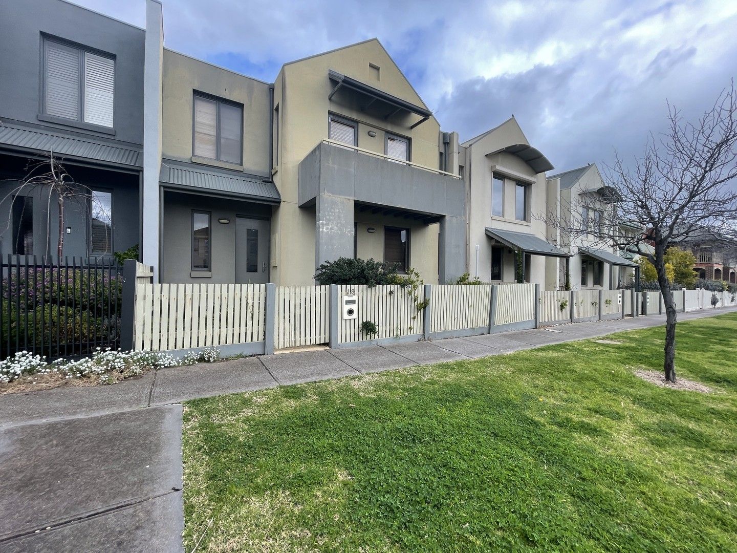 3 bedrooms Townhouse in 18 Wildcherry Street MARIBYRNONG VIC, 3032