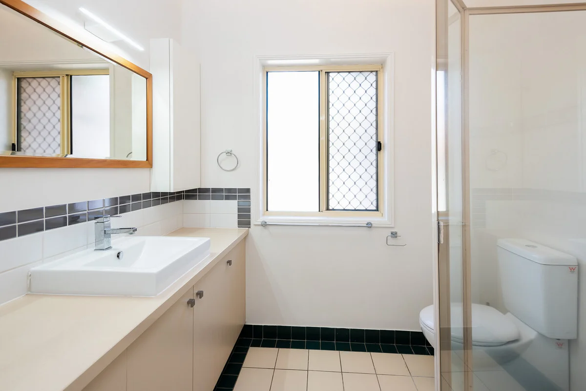 Additional image 11 of 18 Suncrest Court, Parkwood QLD 4214