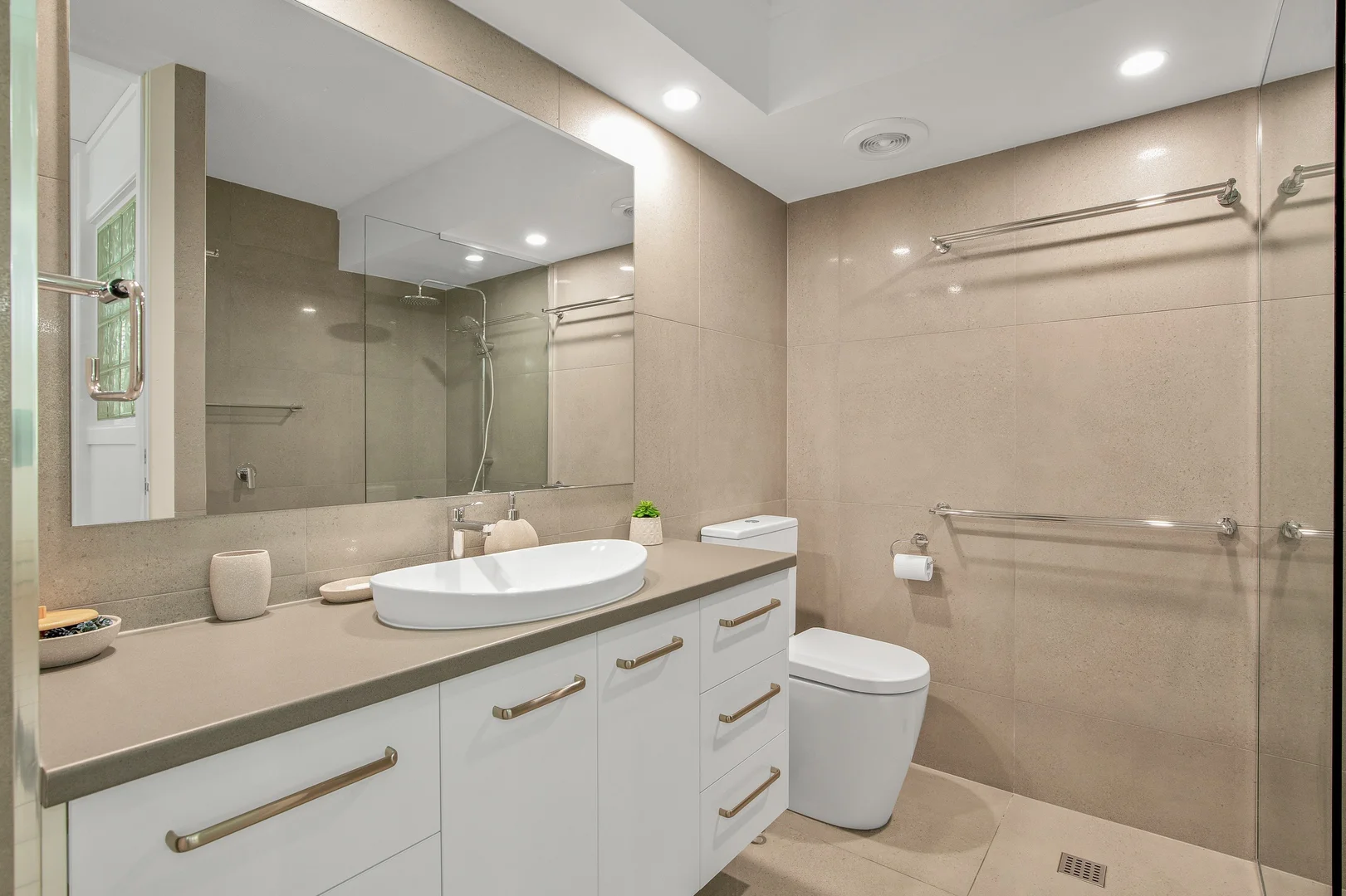 Additional image 13 of Unit 9/9 Rainbow Shores Drive, Rainbow Beach QLD 4581