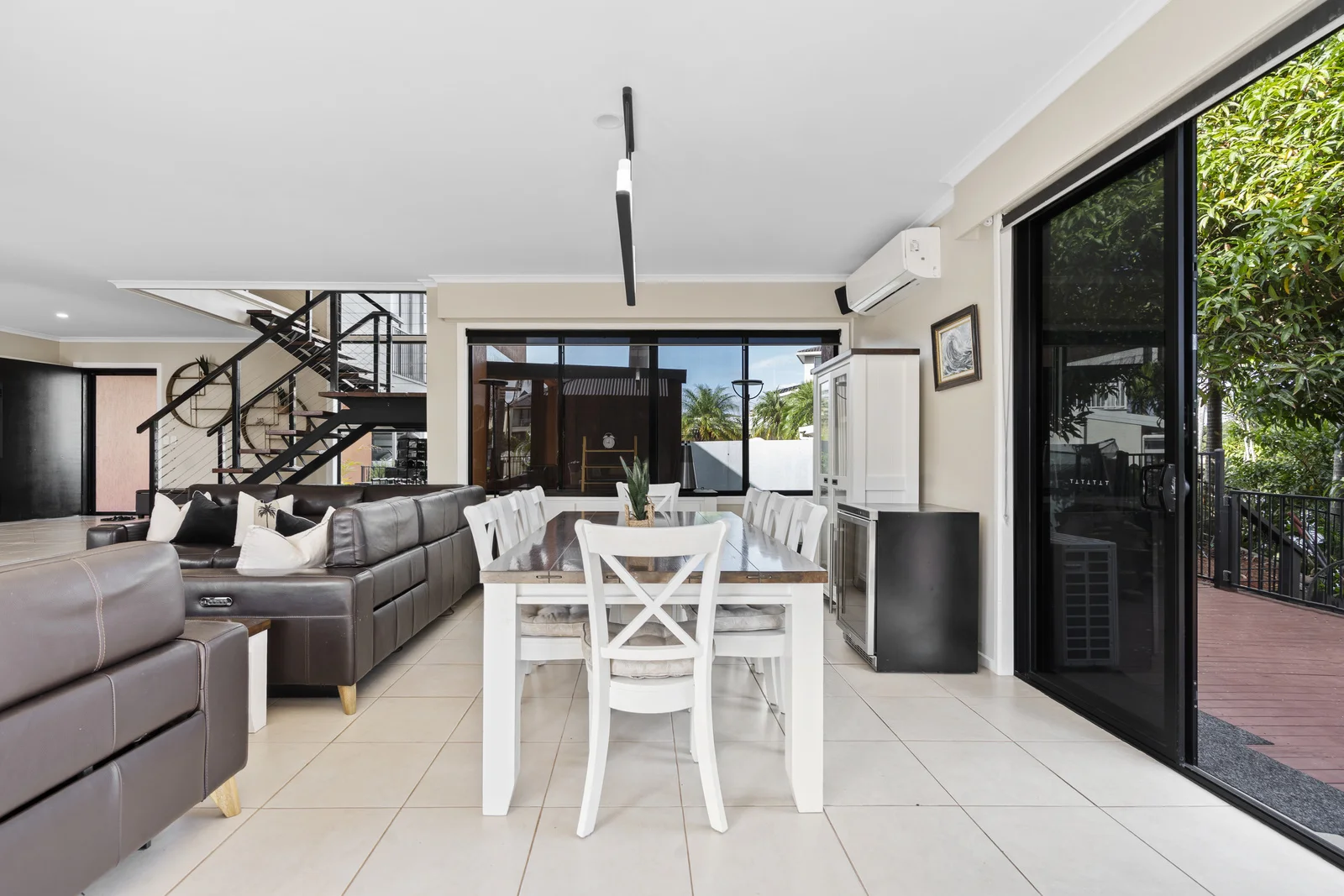 Additional image 14 of 138 Amalfi Drive, Isle Of Capri QLD 4217
