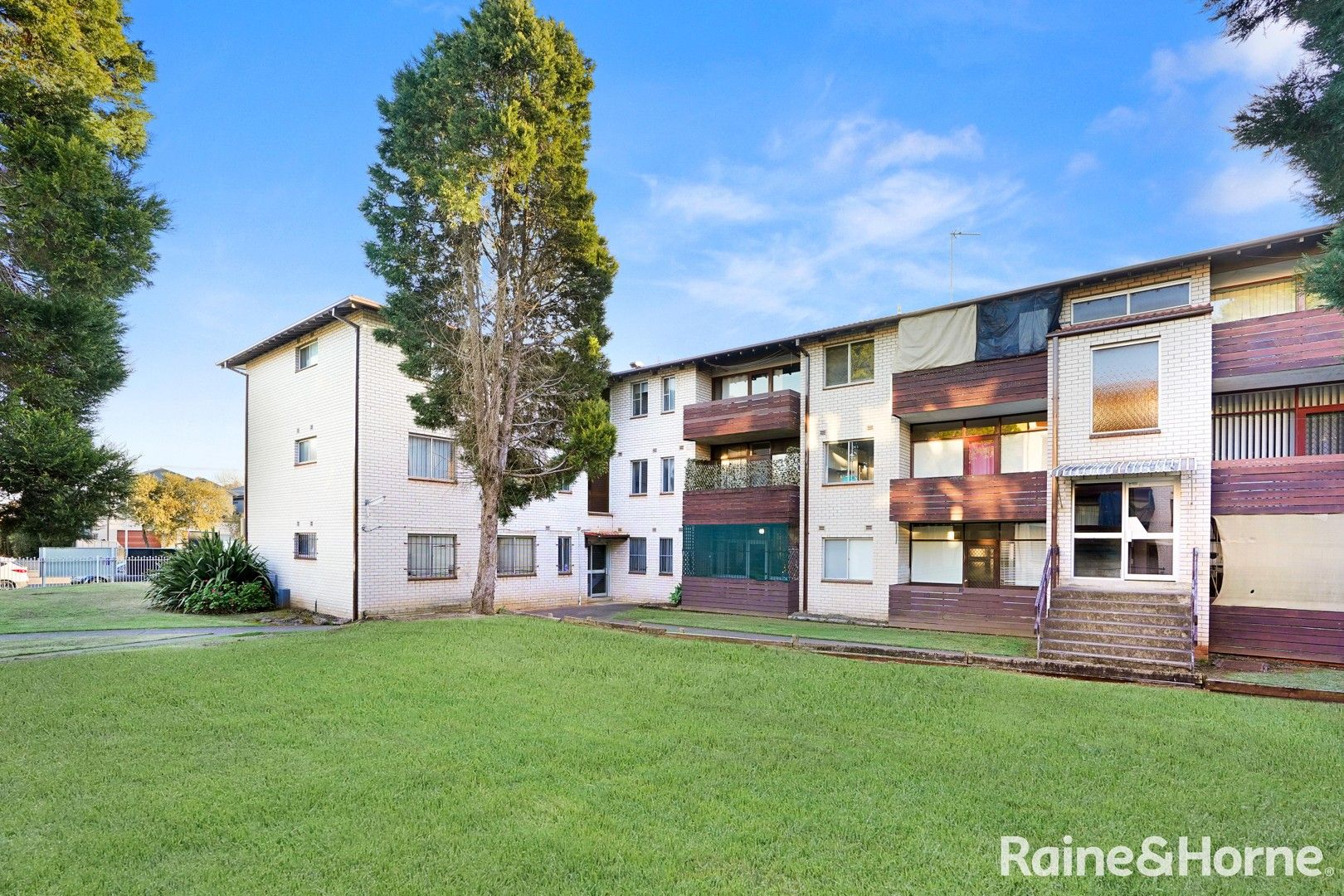 2 bedrooms Apartment / Unit / Flat in 3/91-95 Saddington Street ST MARYS NSW, 2760