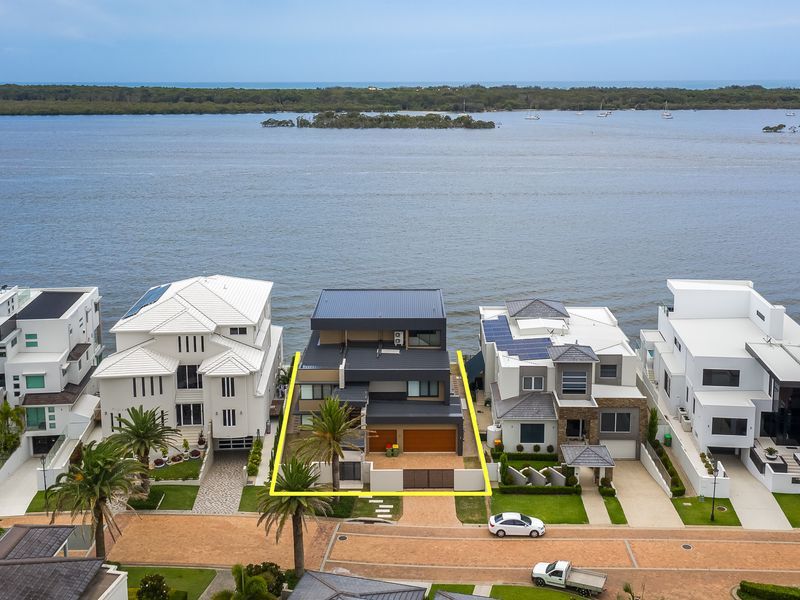 58 Knightsbridge Pde East, Sovereign Islands QLD 4216, Image 0