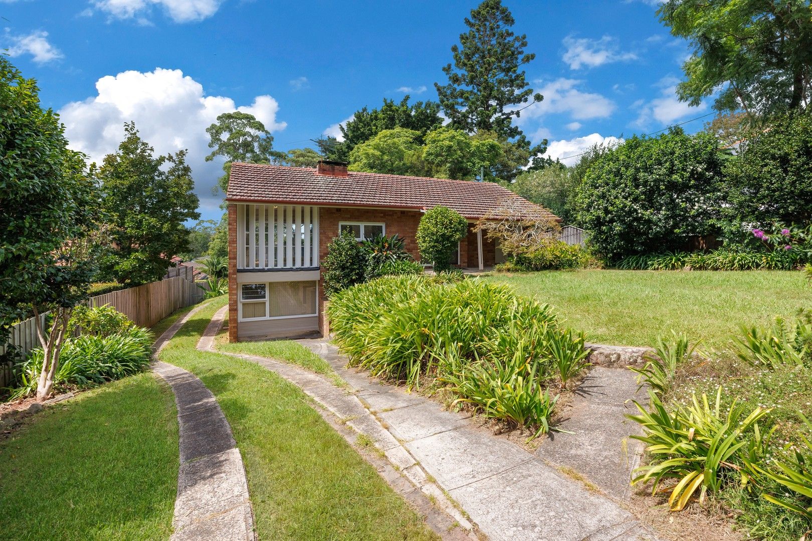 4 bedrooms House in 5 Macquarie Road PYMBLE NSW, 2073