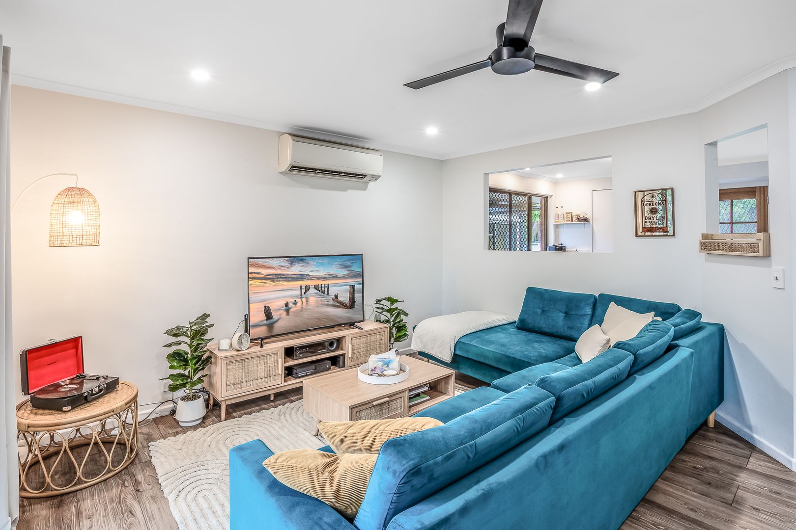 8 Graham Rd, Morayfield QLD 4506 House For Rent Domain