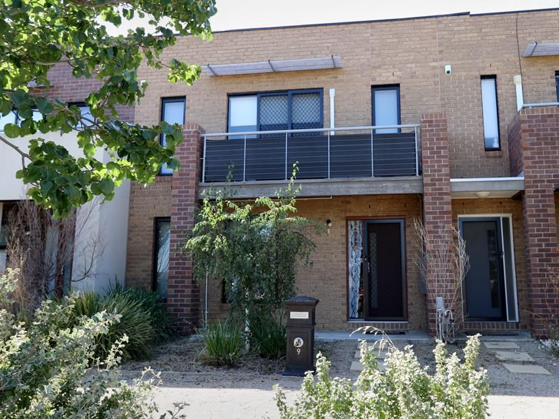 3 bedrooms House in 9 Cottonfield Way TARNEIT VIC, 3029