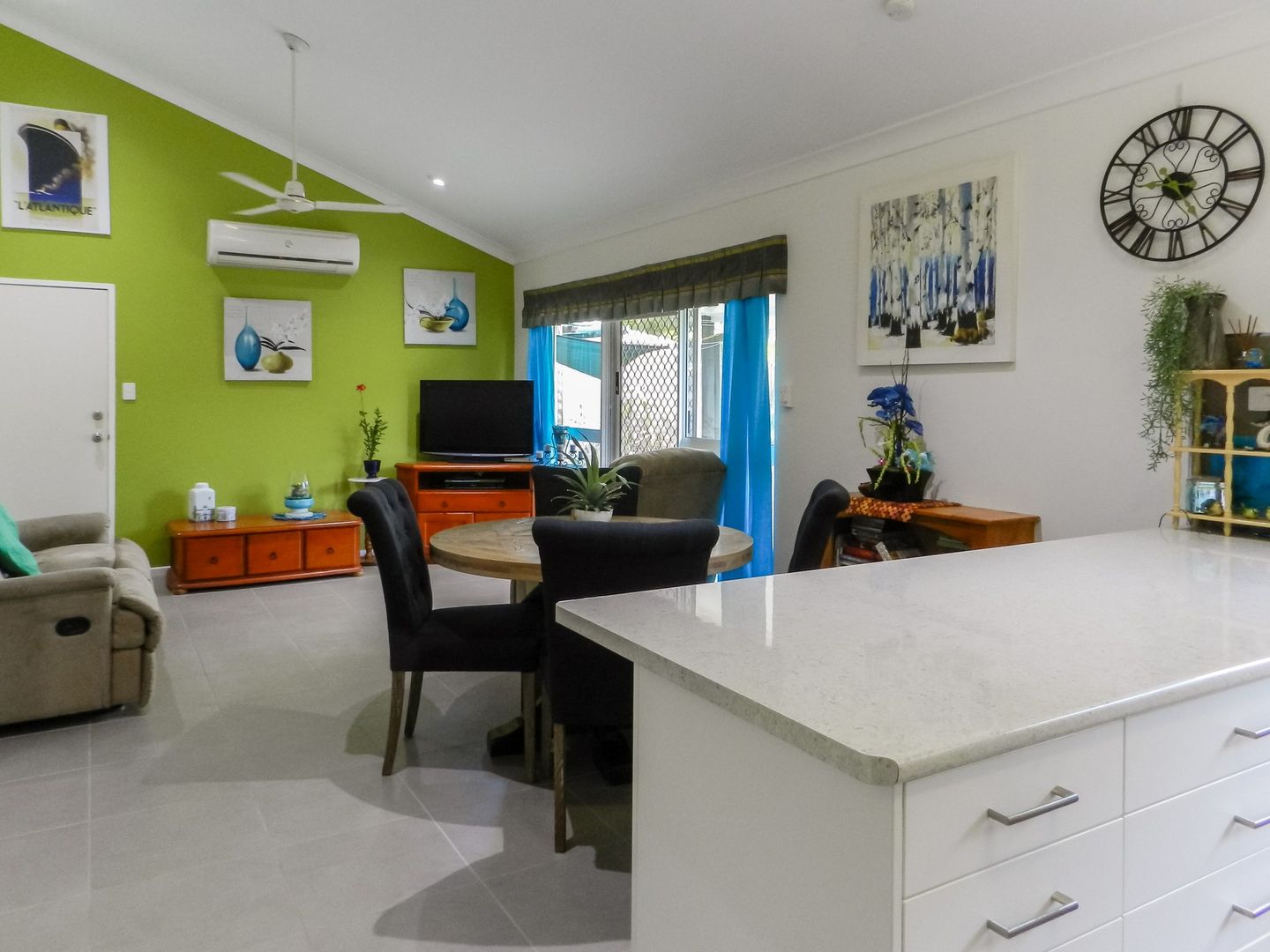 2/24 Ireland Crescent, Whitfield QLD 4870, Image 2