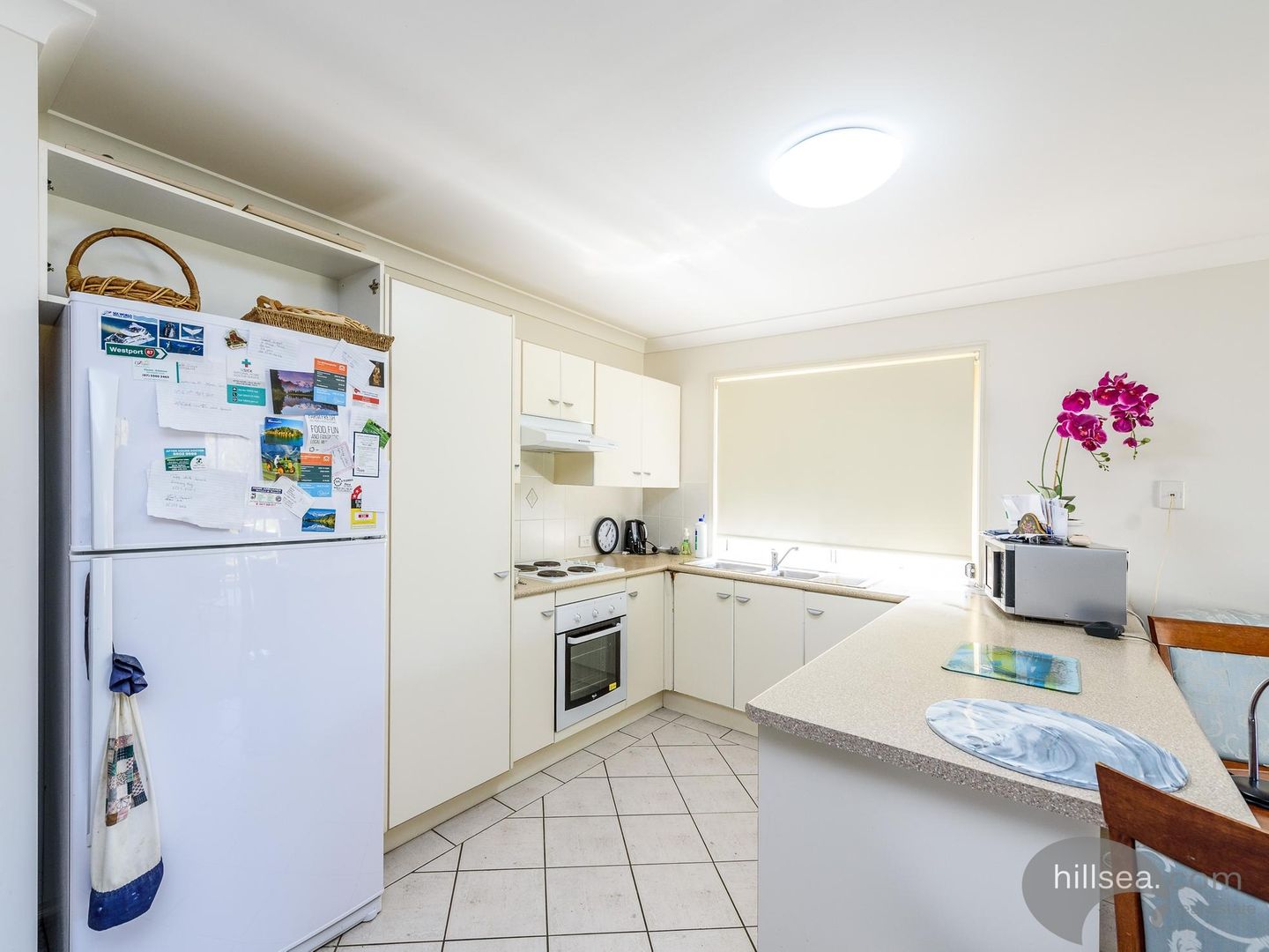 185 Greenacre Drive, Arundel QLD 4214, Image 2