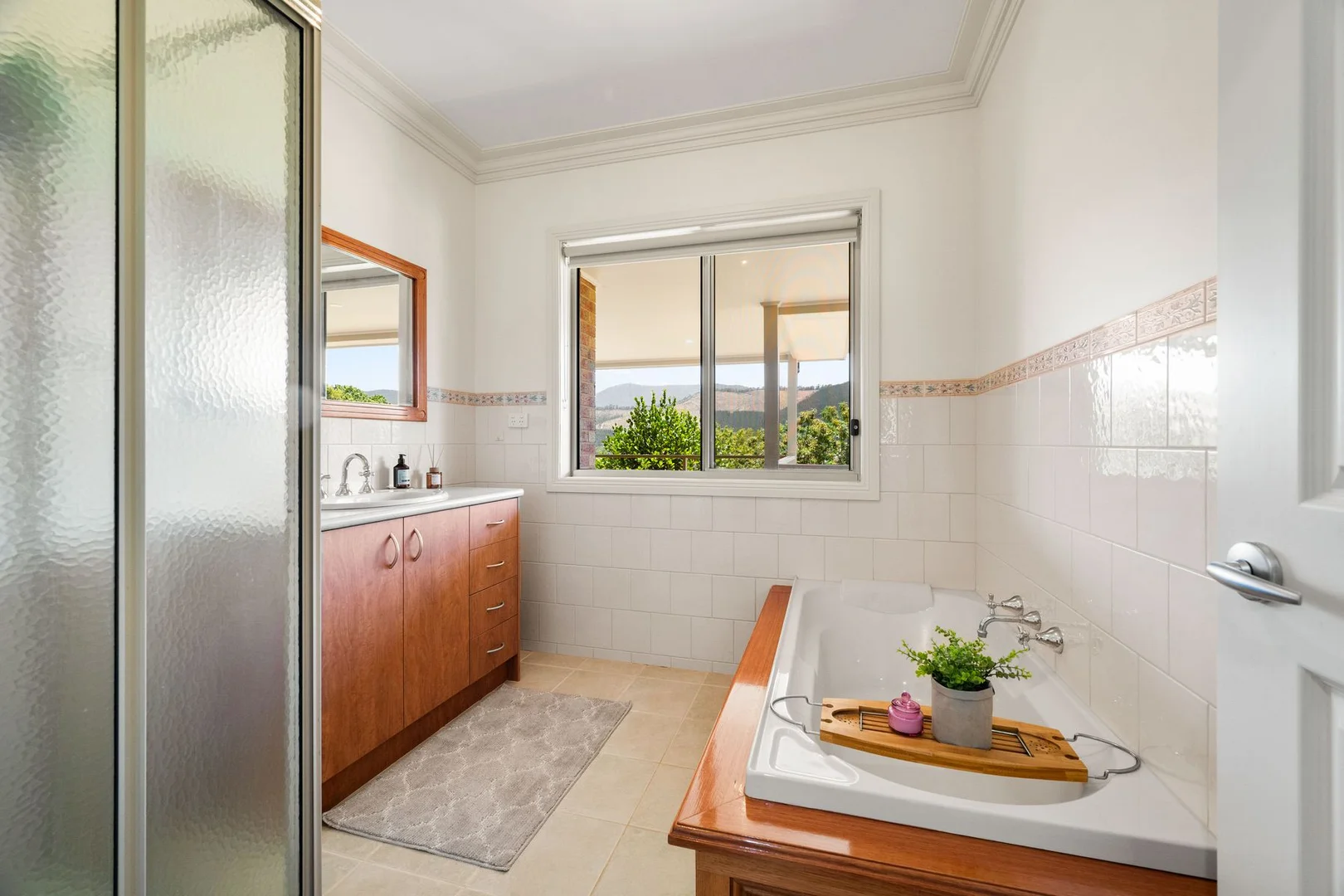 Additional image 17 of 1 James Close, Bright VIC 3741