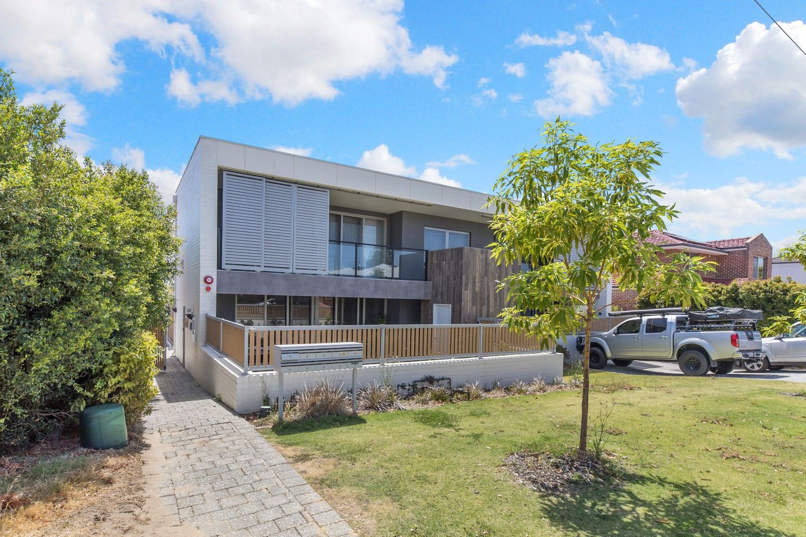 2 bedrooms Apartment / Unit / Flat in 4/131 Waterloo Street TUART HILL WA, 6060