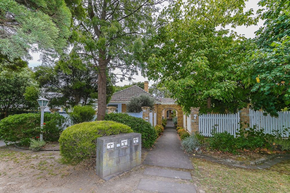 1/7 Kendall Street, Canterbury VIC 3126