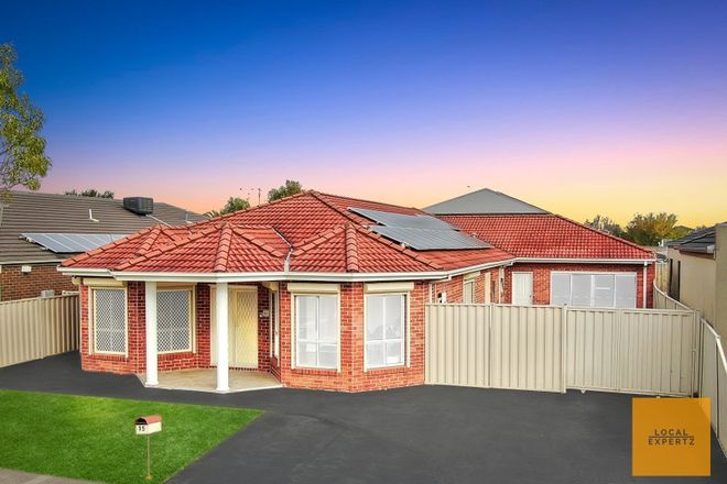 Picture of 15 Conrad Terrace, TAYLORS HILL VIC 3037