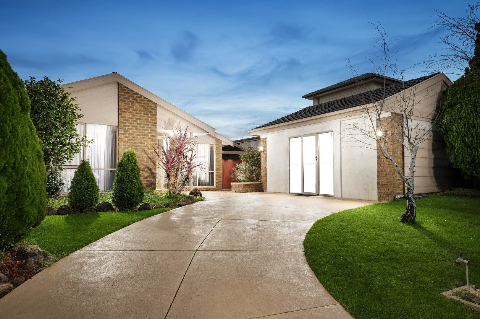 2 Caloola Court, Rowville VIC 3178, Image 0