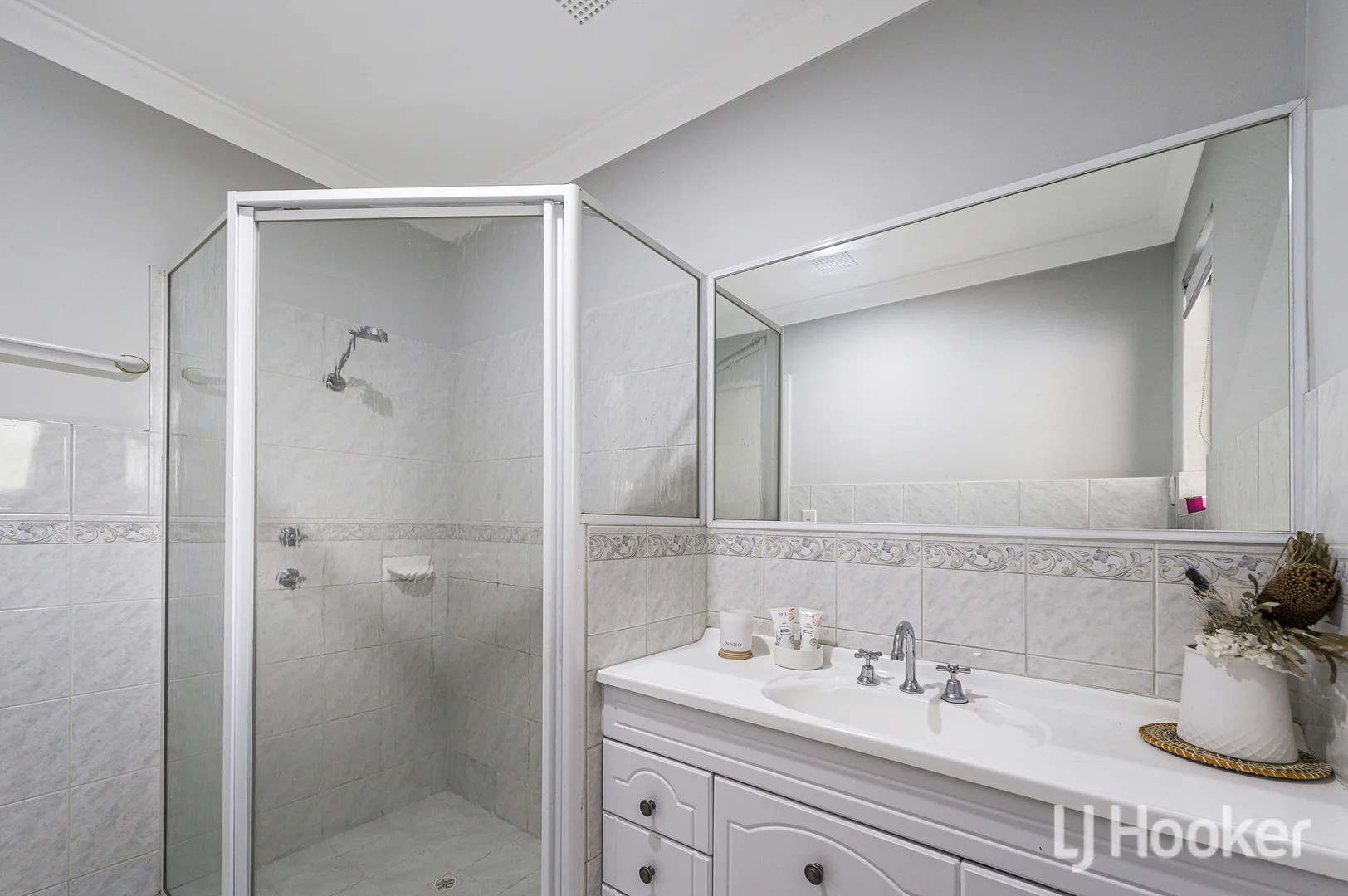 Additional image 18 of 45 Matthew Way, Thornlie WA 6108