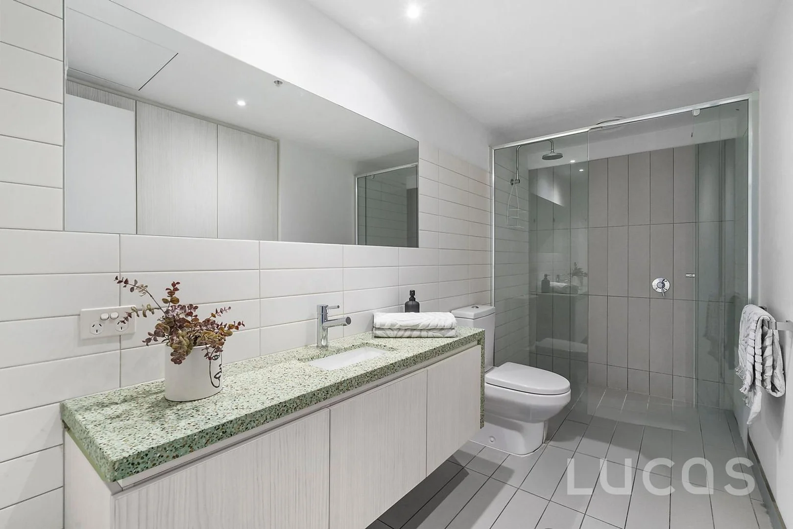 Additional image 6 of 1906/673 La Trobe Street, Docklands VIC 3008