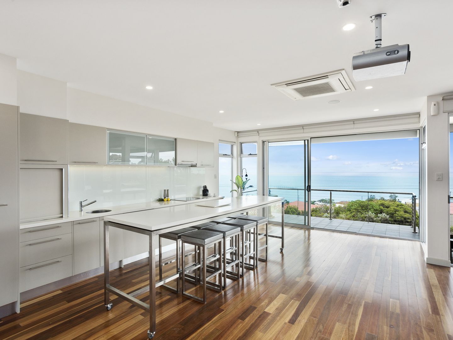 16 Francis Street, O'Sullivan Beach SA 5166, Image 2