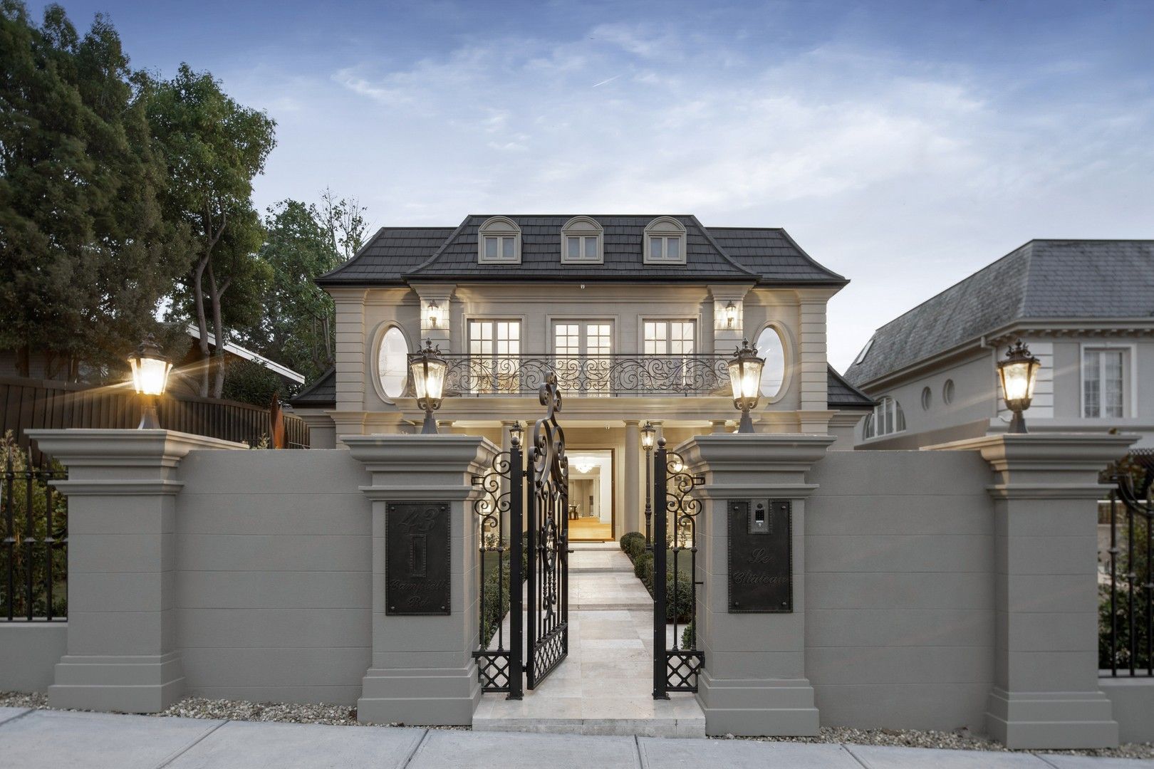 5 bedrooms House in 43 Campbell Road DEEPDENE VIC, 3103