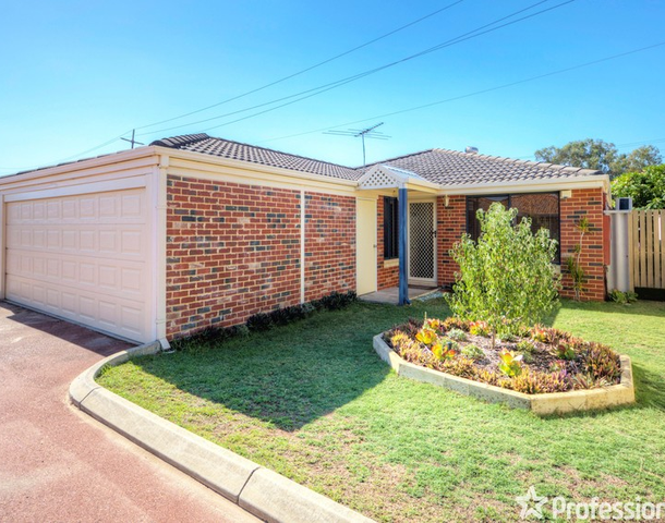 11/4 Wittenoom Road, High Wycombe WA 6057