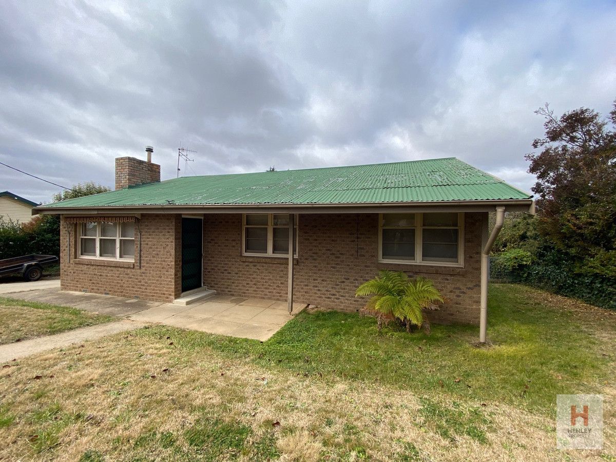 3 bedrooms House in 16 Baroona Avenue COOMA NSW, 2630