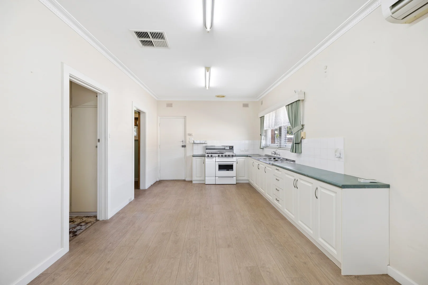 Additional image 4 of 10 Mallan Street, Findon SA 5023