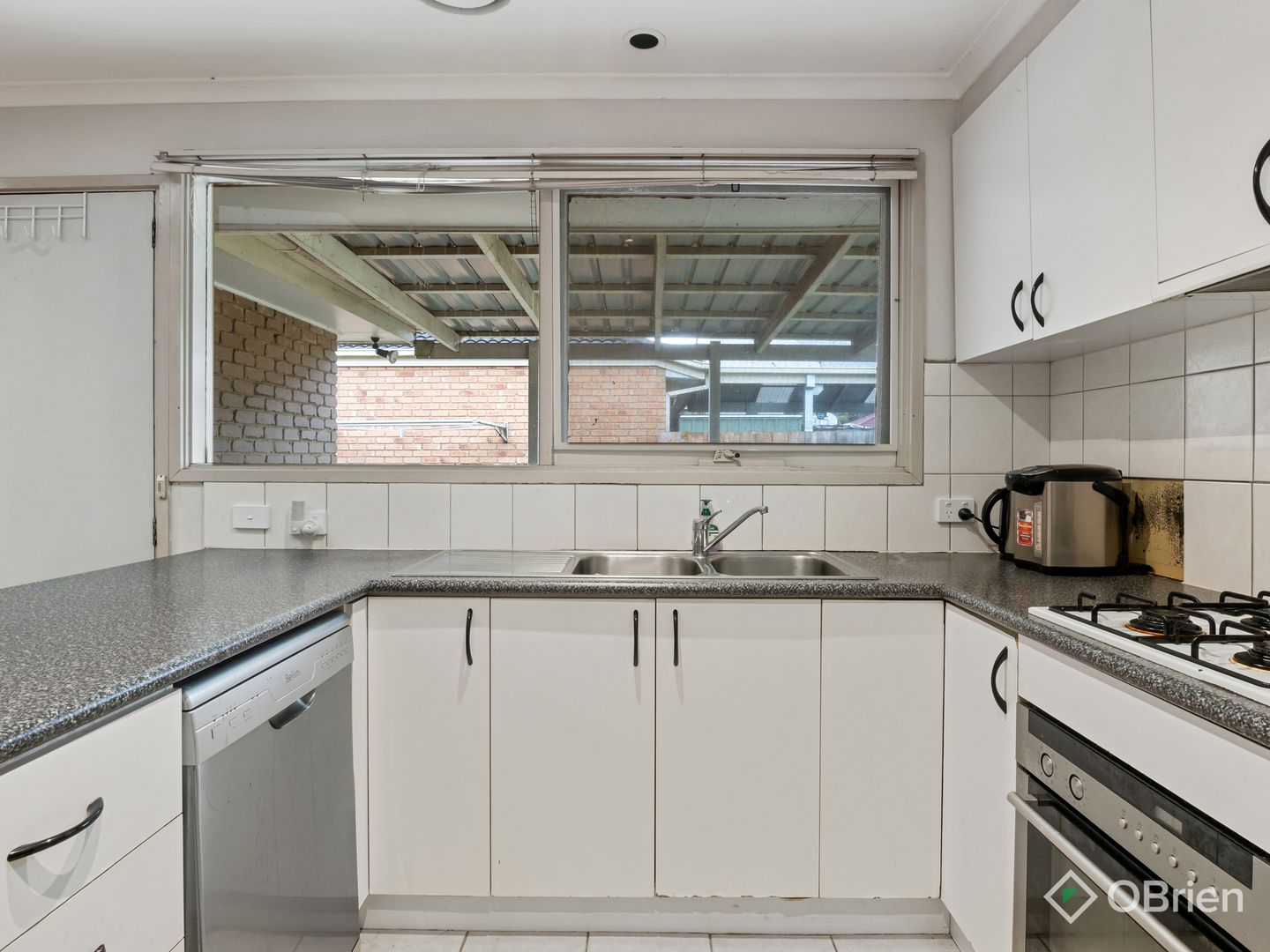 1/5 Mark Street, Bayswater VIC 3153, Image 2