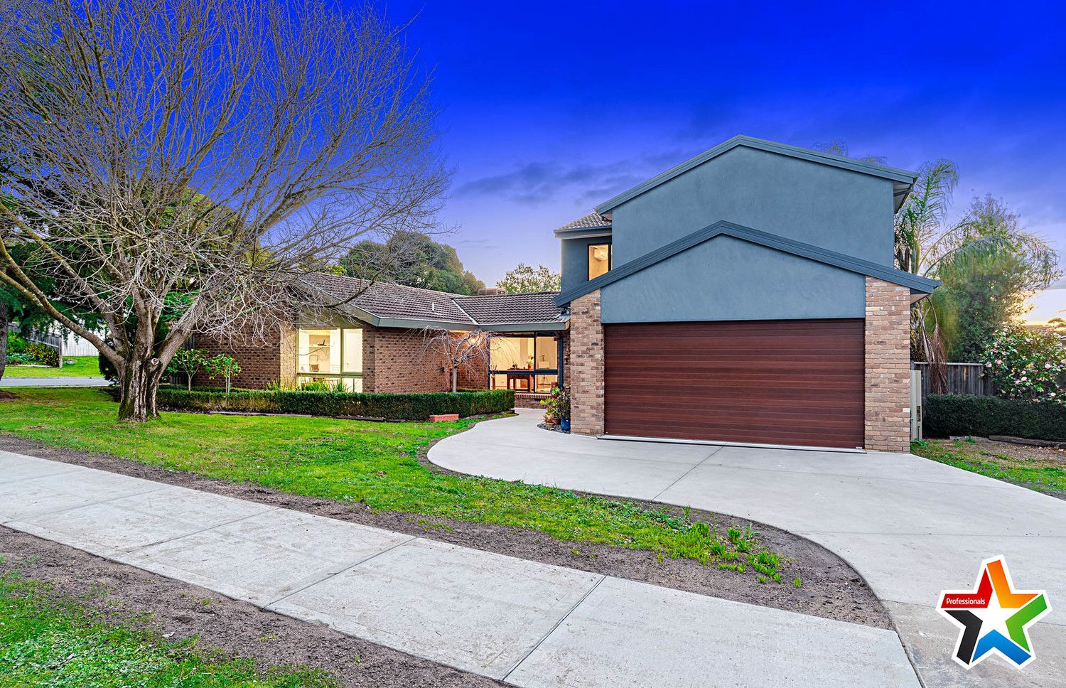 1 Crown Point Ridge, Chirnside Park VIC 3116, Image 0