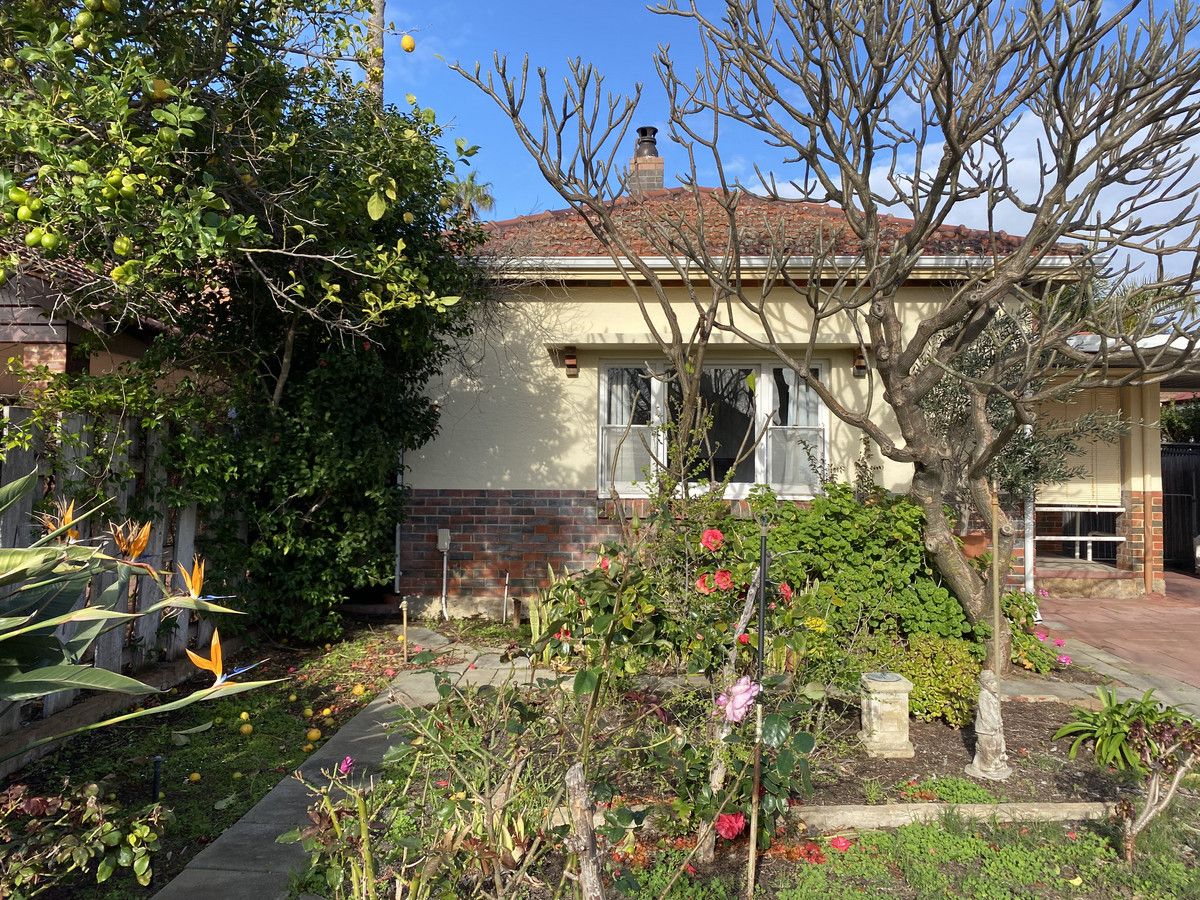 2 bedrooms House in 2 Warwick Street CLAREMONT WA, 6010