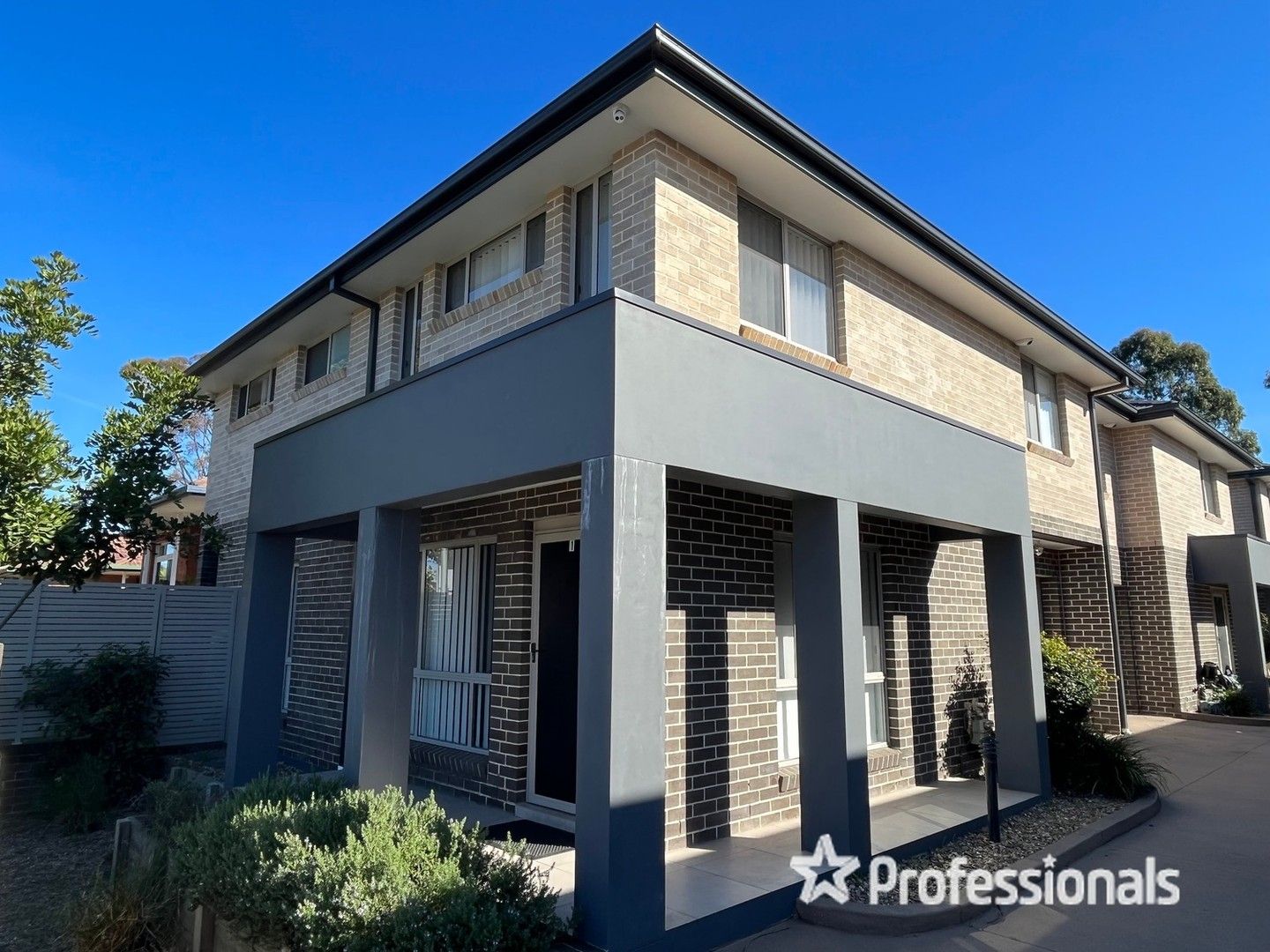 4 bedrooms Townhouse in 1/67 Sydney Street ST MARYS NSW, 2760