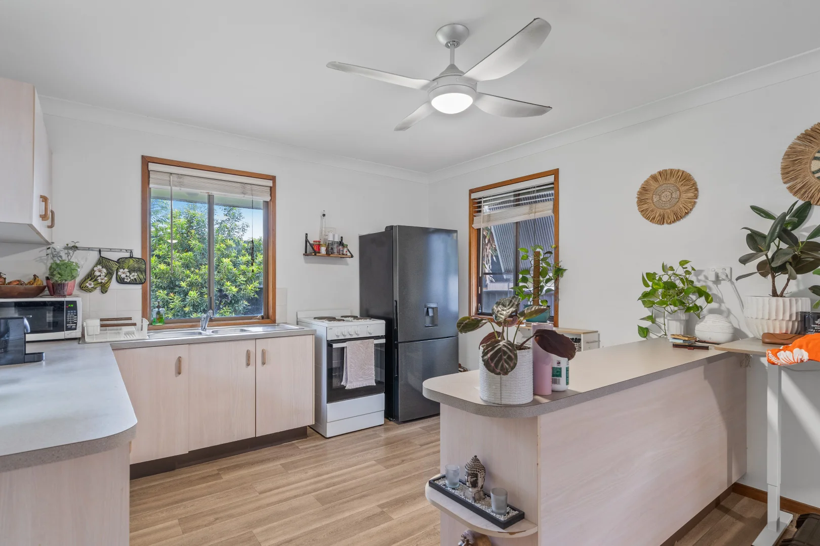 Additional image 10 of 44 Christine Avenue, Miami QLD 4220