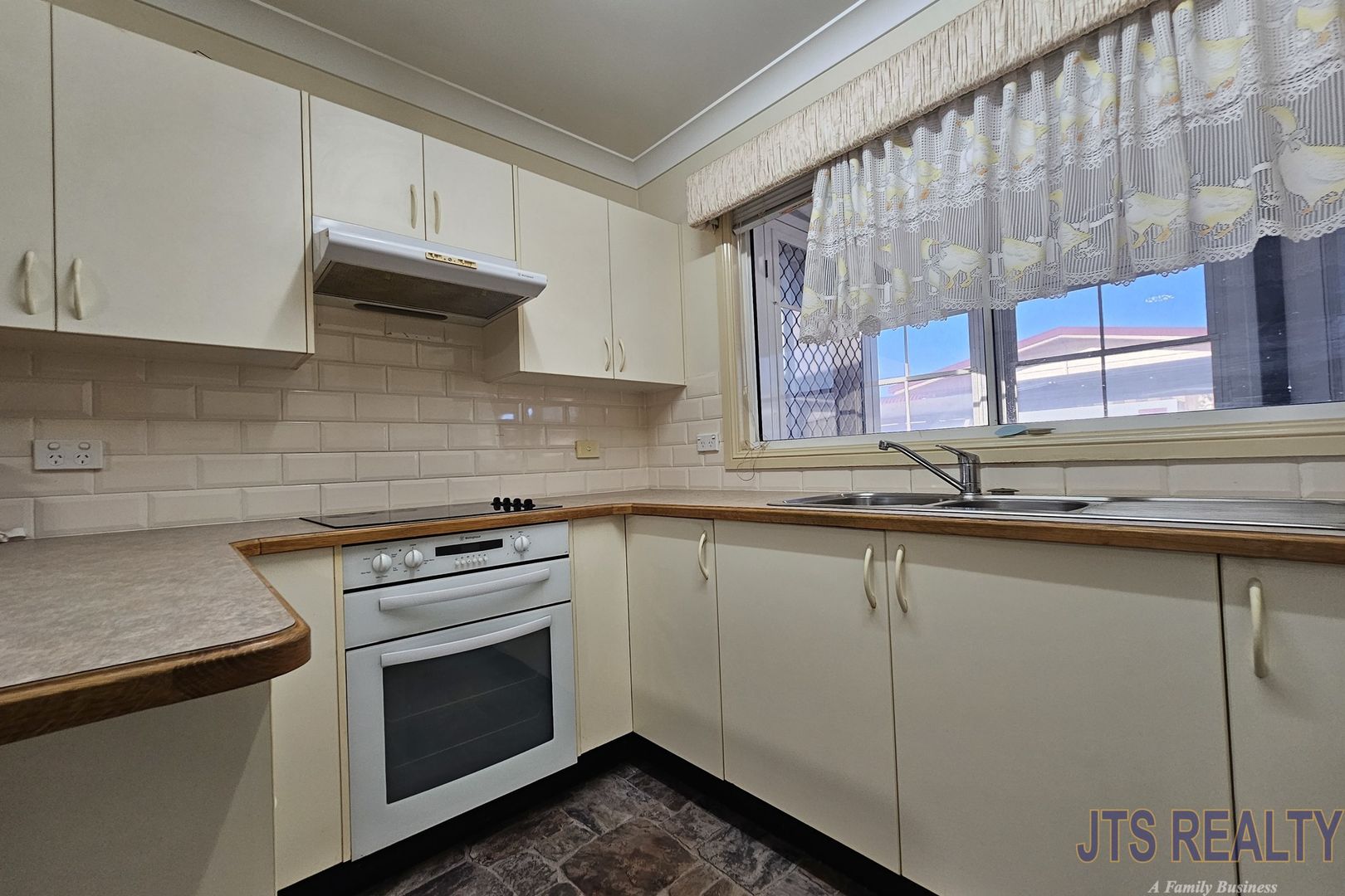 43/17 Hall Street, Aberdeen NSW 2336, Image 1